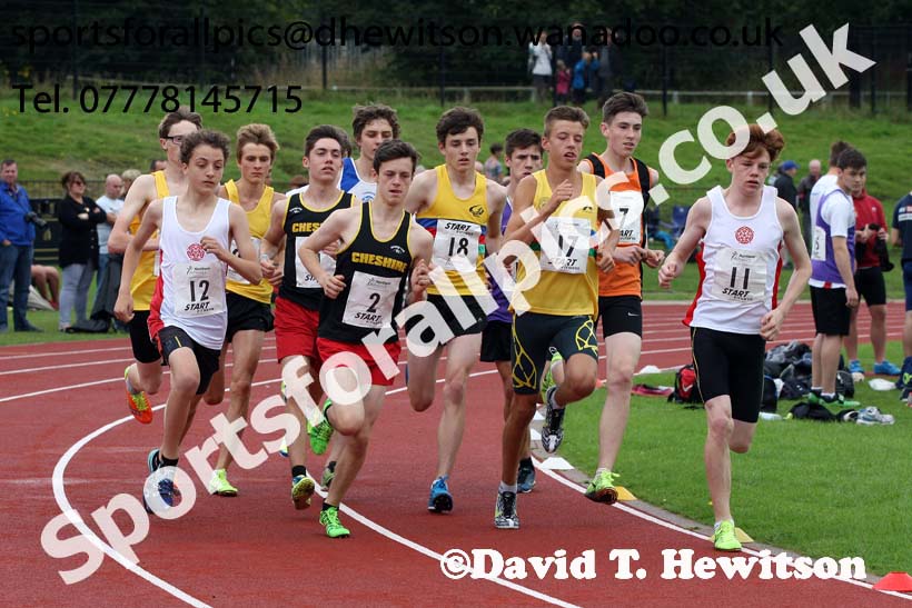 Mens 3000 metres at the Northern Inter-Counties under-17s and 15s at Witton Park, Blackburn. Photo: David T. Hewitson/Sports for All Pics